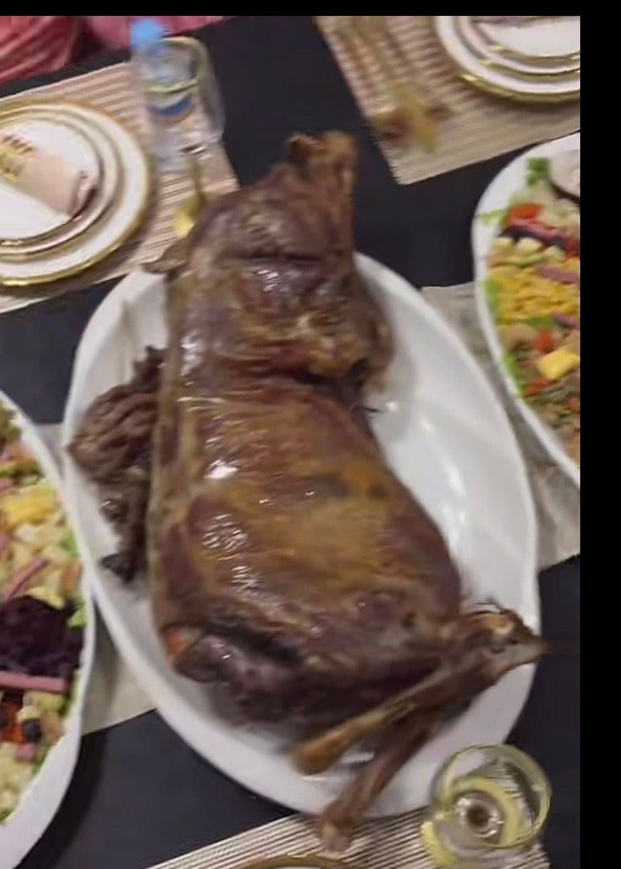 خروف محشي (3)