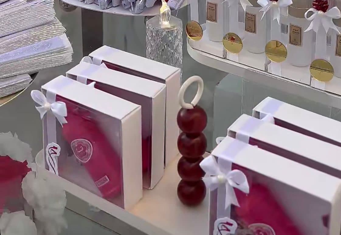 توزيعات عطر قصه الفخم