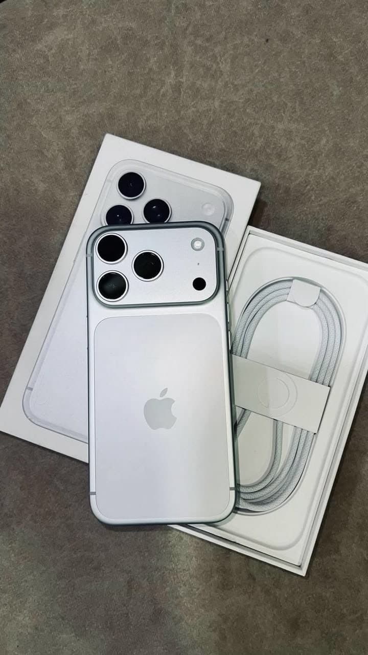 هاتف آيفون 17 برو ماكس
