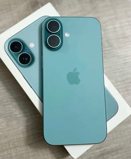 iPhone 16 simple