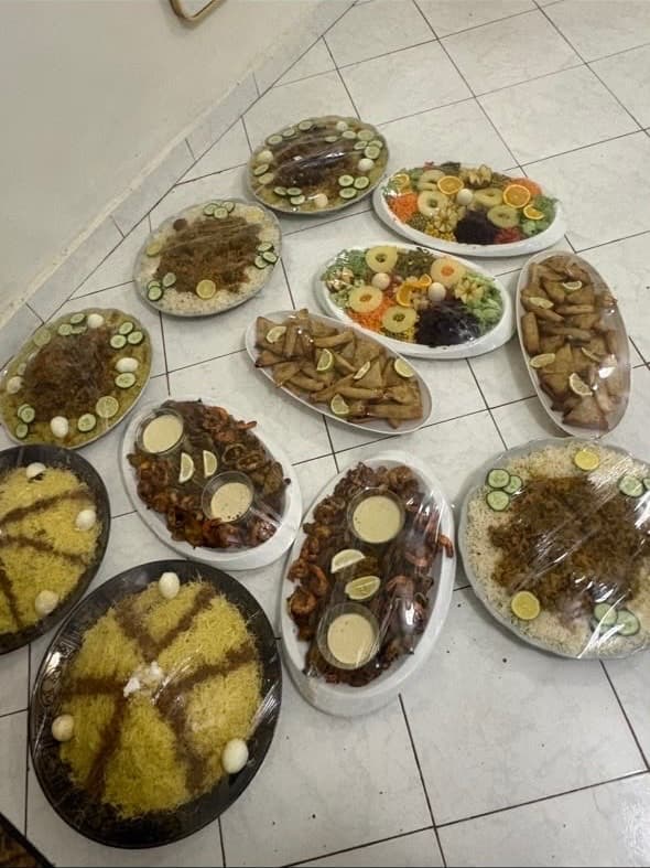 تشكيلة أطباق
