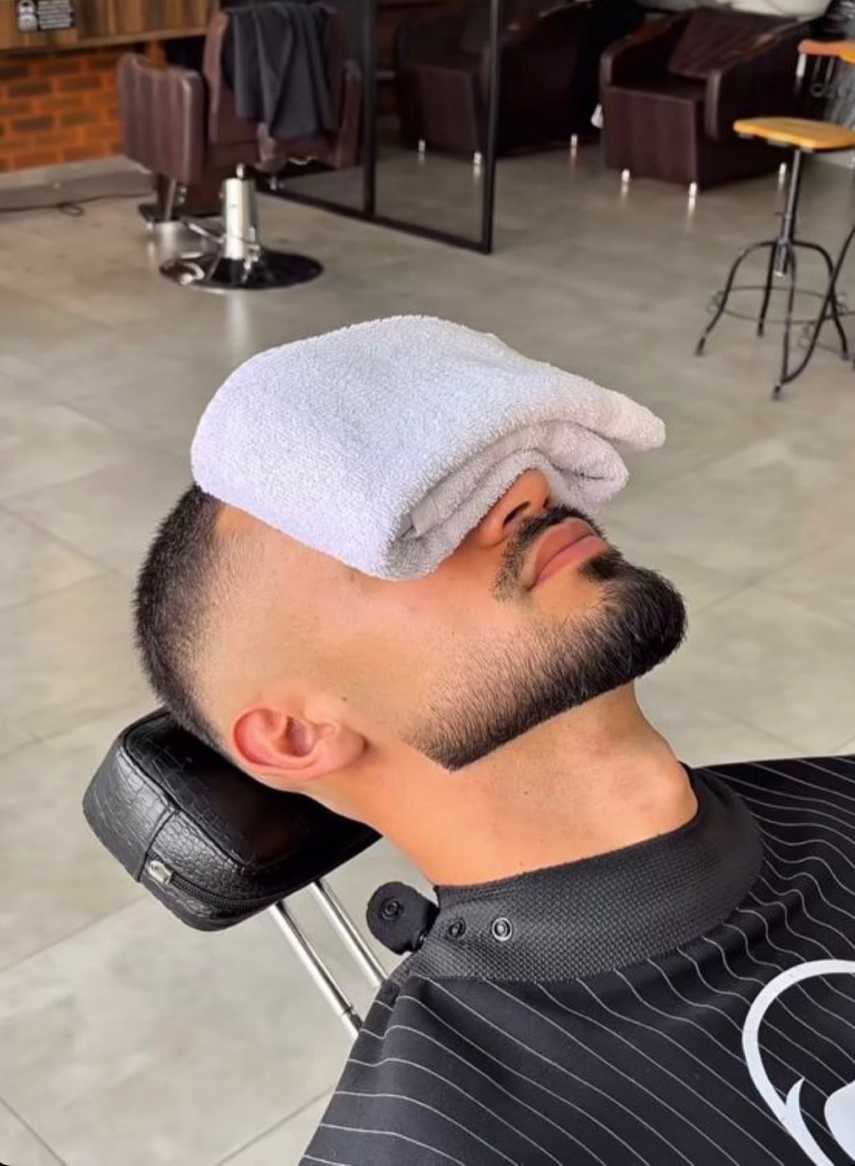 حلاقة الرأس و لحية