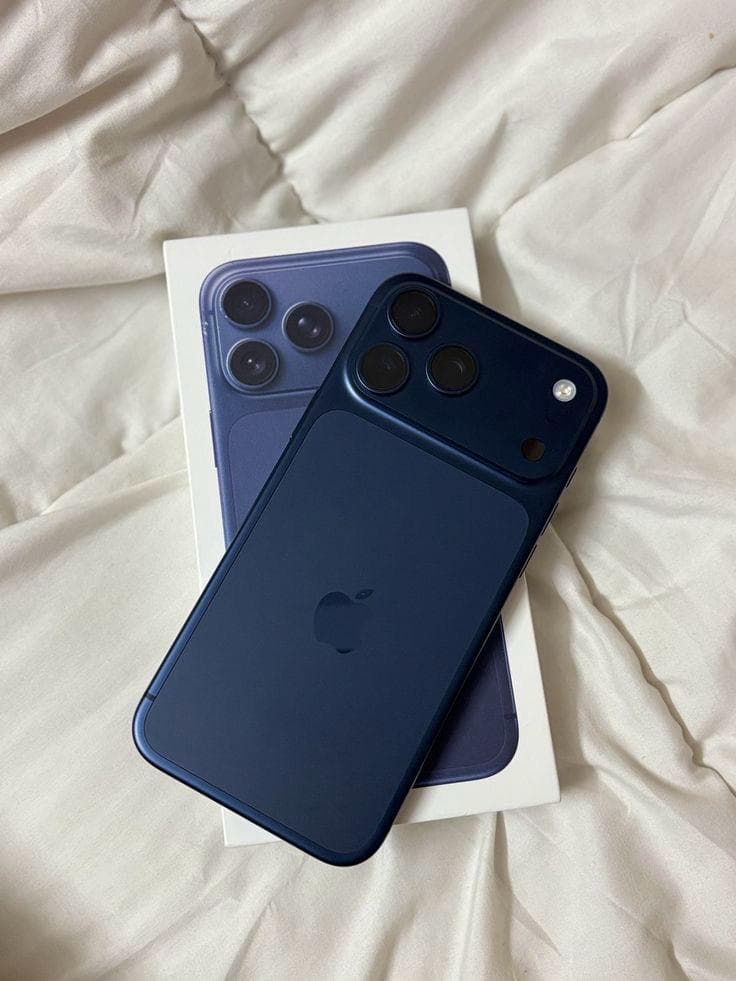 iPhone 17 Pro Max Deep Bleu (2)